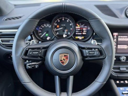 New 2026 Porsche Macan image 19