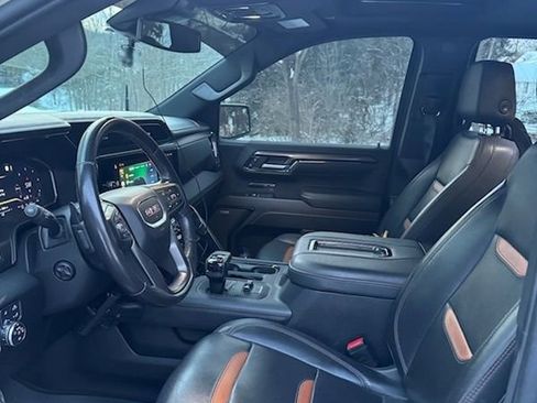Used 2022 GMC Sierra 1500 AT4 w/ AT4 Preferred Package image 6