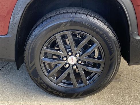 Used 2018 GMC Acadia SLT image 34