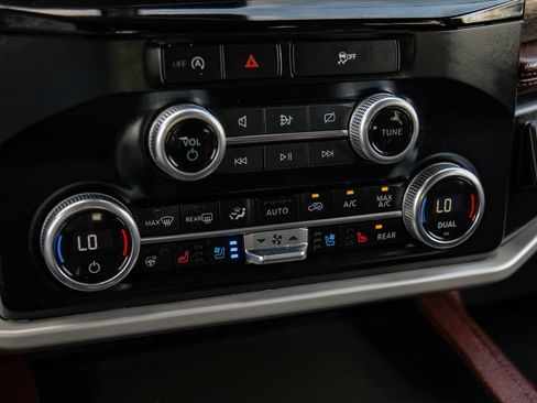 Used 2024 Ford Expedition Max Limited RWD image 32