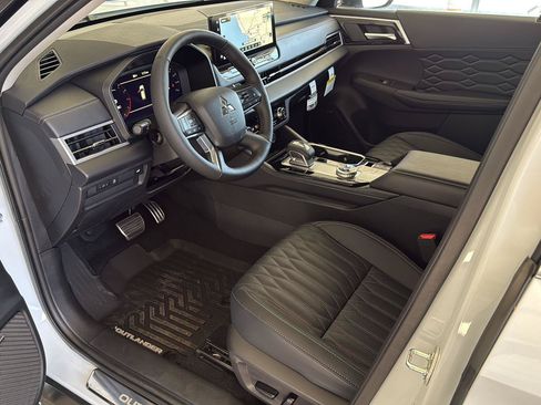 New 2026 Mitsubishi Outlander SEL FWD image 20