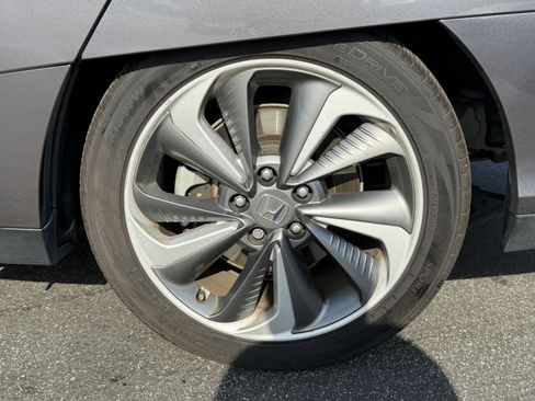Used 2019 Honda Clarity Plug-In Hybrid image 9