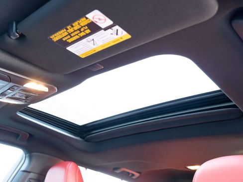 Used 2022 Toyota Highlander XSE image 15