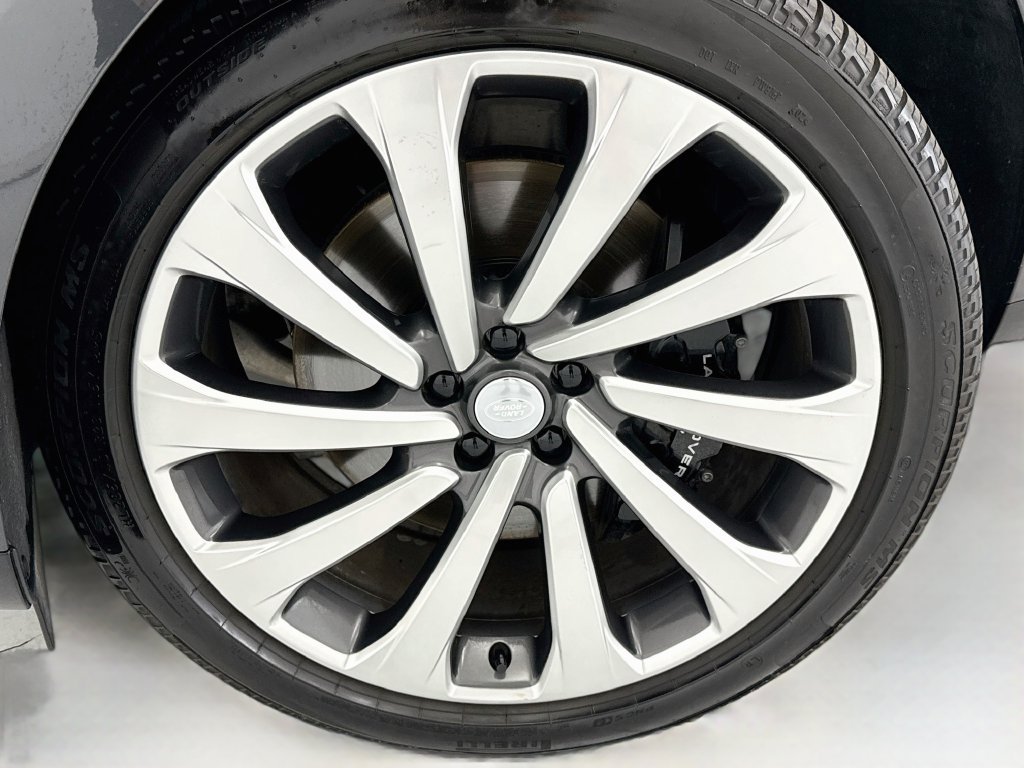 Certified 2023 Land Rover Range Rover SE AWD/4WD image 29