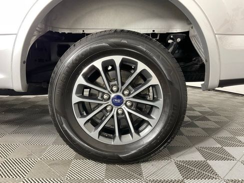 Used 2019 Ford F150 XLT w/ Equipment Group 302A Luxury RWD image 10