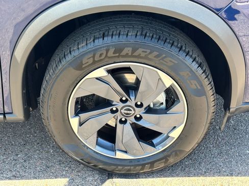 Used 2025 Nissan Rogue SV FWD image 7