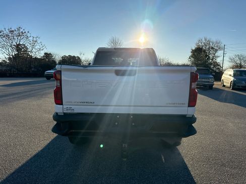 Used 2024 Chevrolet Silverado 2500 Custom w/ Z71 Off-Road Package image 6