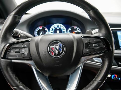 Used 2024 Buick Enclave Premium image 33