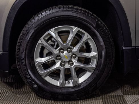 Used 2018 Chevrolet Traverse LT FWD image 54