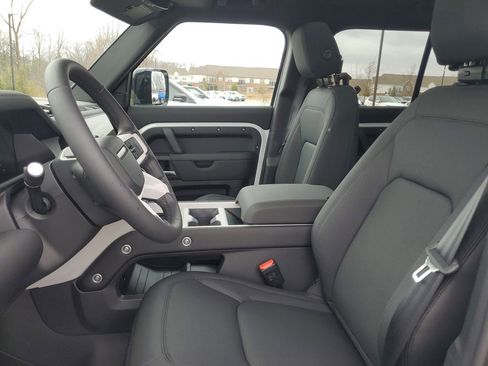 New 2026 Land Rover Defender 110 S image 7