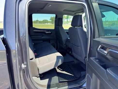 Used 2023 Chevrolet Silverado 1500 LT AWD/4WD image 21