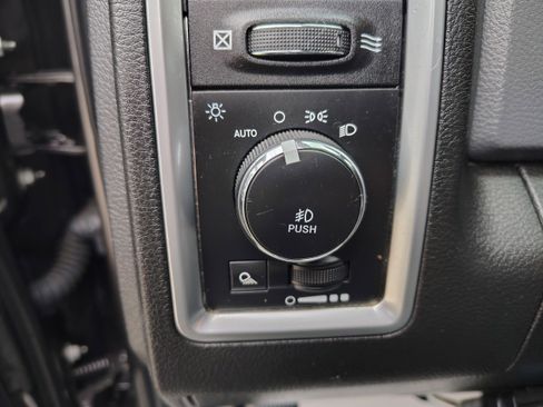 Certified 2017 RAM 1500 Big Horn image 25