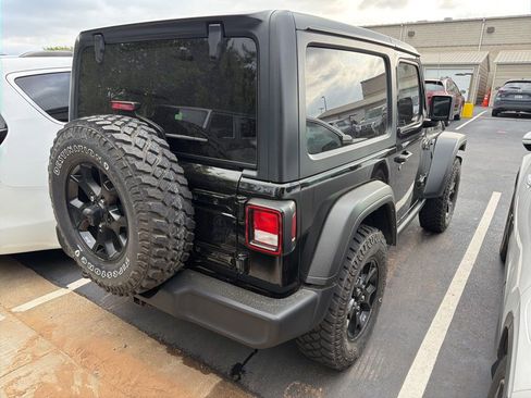 Used 2022 Jeep Wrangler Willys image 3