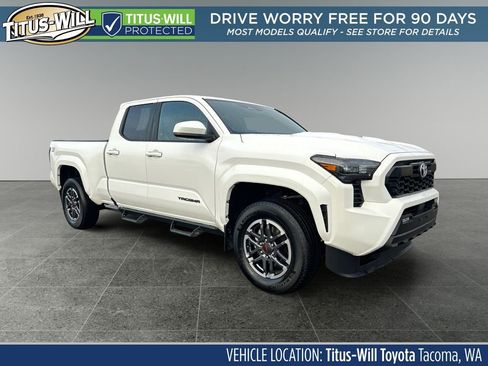Used 2024 Toyota Tacoma TRD Sport image 1