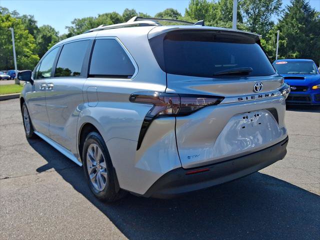 Certified 2025 Toyota Sienna XLE w/ XLE Plus Package FWD image 22