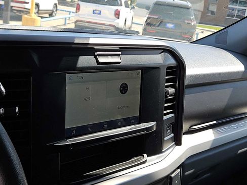 Used 2025 Ford F250 XLT AWD/4WD image 24