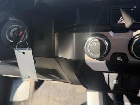 Used 2021 Toyota Tacoma SR5 image 14