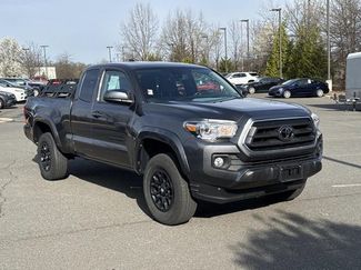 Used 2022 Toyota Tacoma SR5 video 1