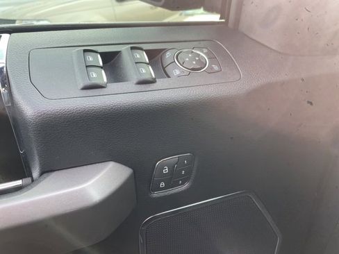 Used 2019 Ford F150 Platinum w/ Equipment Group 701A Luxury image 7