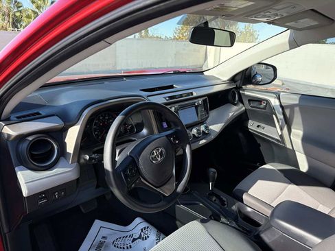 Used 2013 Toyota RAV4 LE image 21