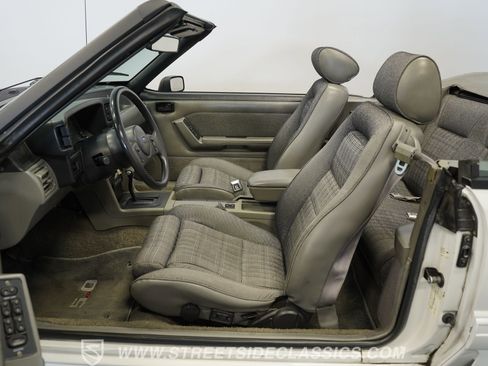 Used 1989 Ford Mustang GT image 3