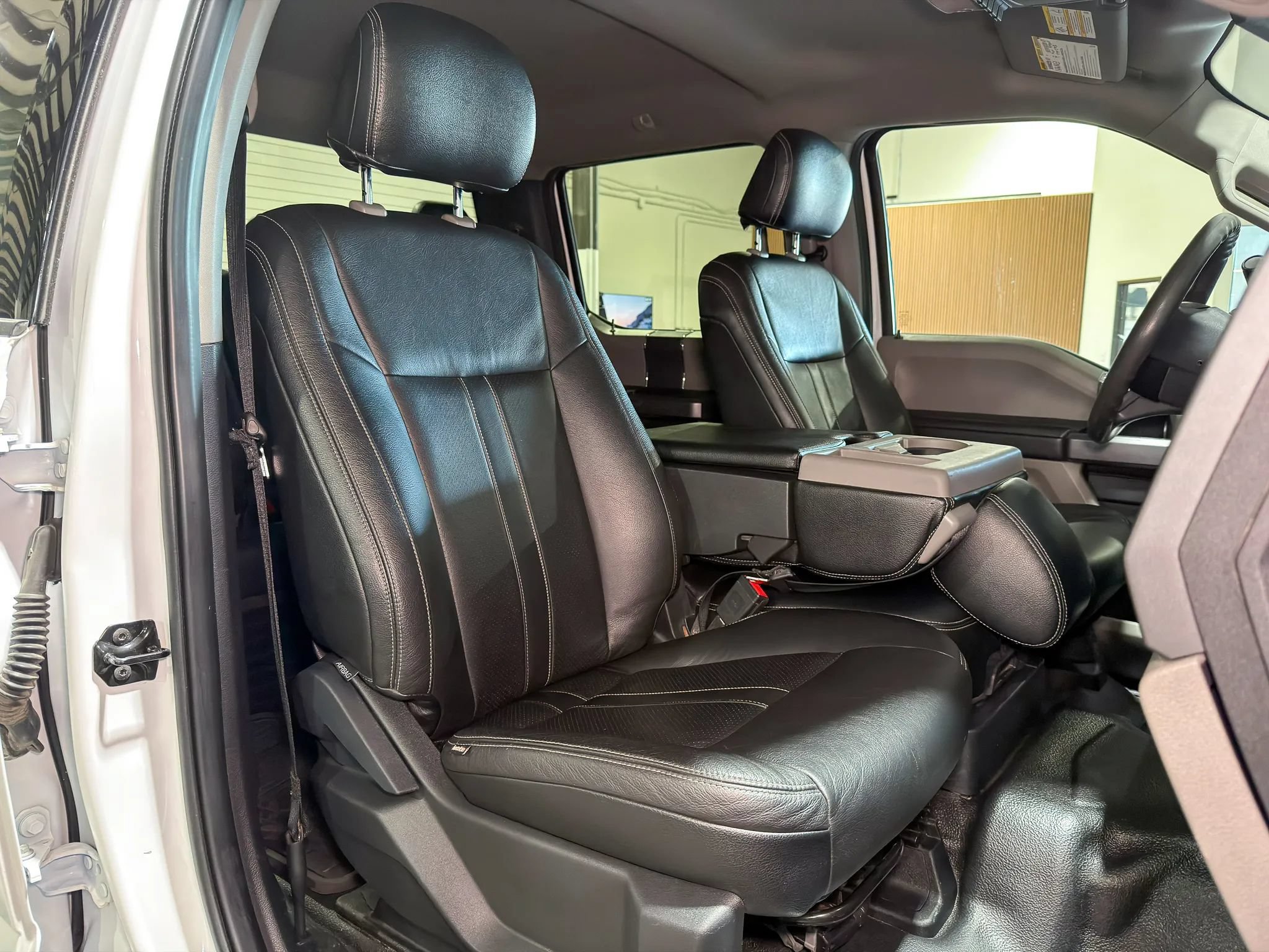 Used 2022 Ford F350 XLT w/ XLT Value Package AWD/4WD image 20