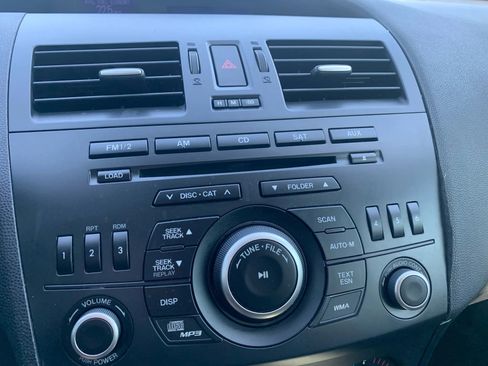 Used 2012 MAZDA MAZDA3 i Touring image 31