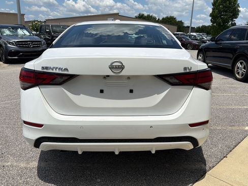 Used 2024 Nissan Sentra SV FWD image 7