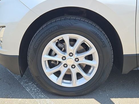 Certified 2018 Chevrolet Equinox LT FWD image 30