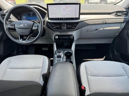 Used 2023 Ford Escape Active w/ Tech Pack #2 AWD/4WD image 11