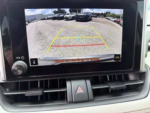 Used 2023 Toyota RAV4 XLE AWD/4WD image 29