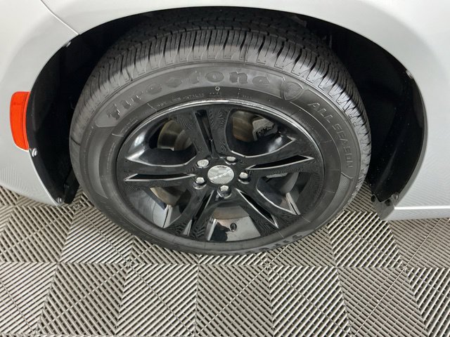 Used 2019 Dodge Charger SXT RWD image 28