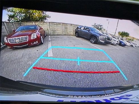 Used 2021 Toyota C-HR LE image 30