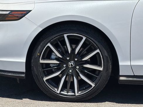 Certified 2023 Honda Accord Touring image 35