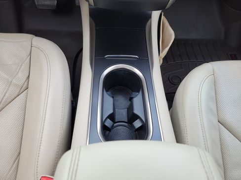 Used 2017 Lincoln MKC Reserve FWD image 16