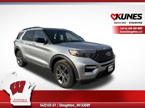 Used 2023 Ford Explorer XLT w/ Equipment Group 202A AWD/4WD image 1