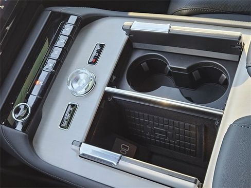 New 2025 Lincoln Navigator L Reserve w/ Jet Appearance Package image 18