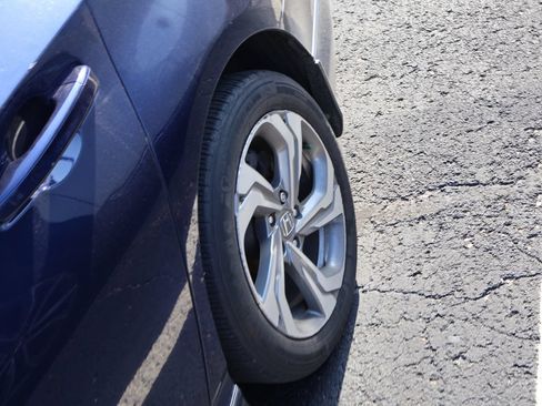 Used 2018 Honda Accord EX-L image 12