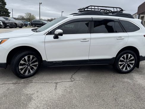 Used 2017 Subaru Outback 3.6R Limited image 5