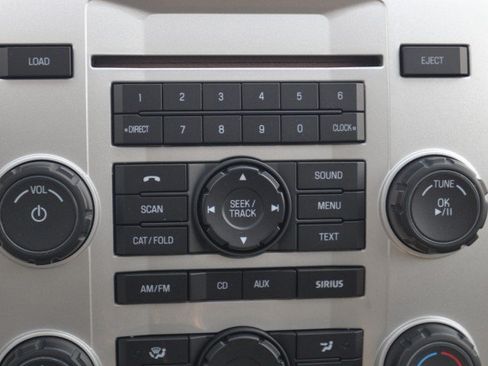 Used 2010 Mercury Mariner 4WD image 22