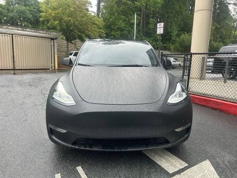 Used 2025 Tesla Model Y Performance AWD/4WD image 3