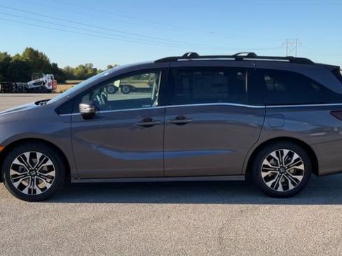 New 2026 Honda Odyssey Elite image 5