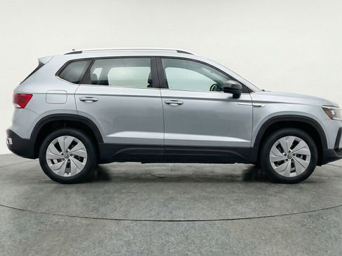 Used 2025 Volkswagen Taos S image 11