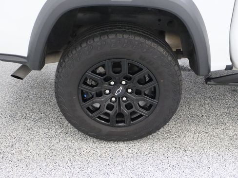 Used 2023 Chevrolet Colorado Trail Boss w/ Technology Package AWD/4WD image 6