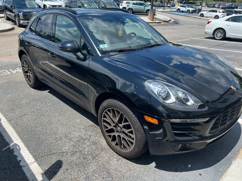Used 2017 Porsche Macan S AWD/4WD image 6