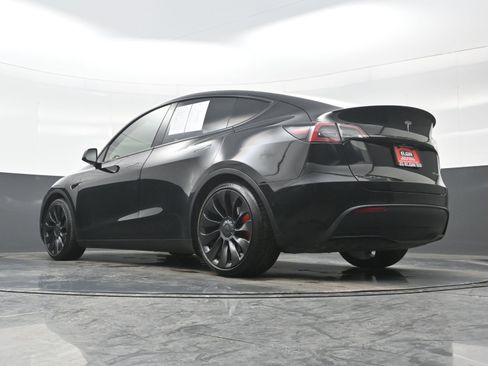Used 2022 Tesla Model Y Performance image 26