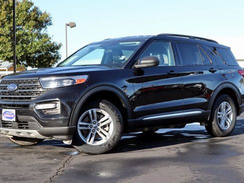 Certified 2024 Ford Explorer XLT w/ Equipment Group 202A image 17