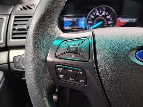 Used 2019 Ford Explorer XLT w/ Equipment Group 201A AWD/4WD image 30