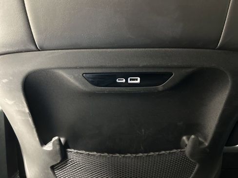 Used 2025 Chrysler Pacifica Select FWD image 27