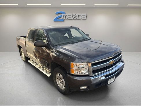 Used 2011 Chevrolet Silverado 1500 LT w/ All-Star Edition image 4